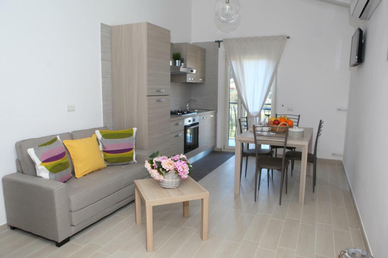 Rosy House - Hospitality Apartment Pimonte Ngoại thất bức ảnh